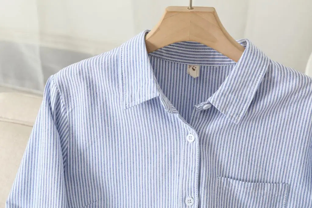 Camisa Feminina Casual em Algodão Oxford – Clássica, Confortável e Atemporal