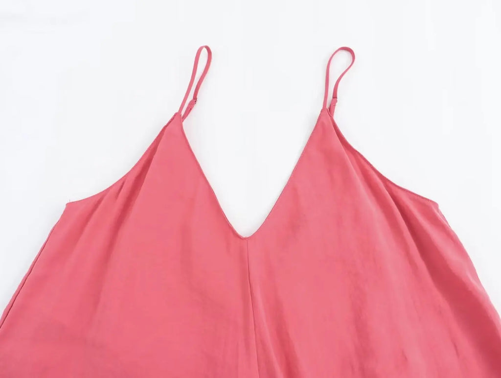 Vestido Longo Preto com Decote V e Costas Abertas – Elegância Leve para o Verão
