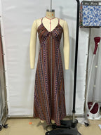 Vestido Longo Feminino Estampado com Decote Halter