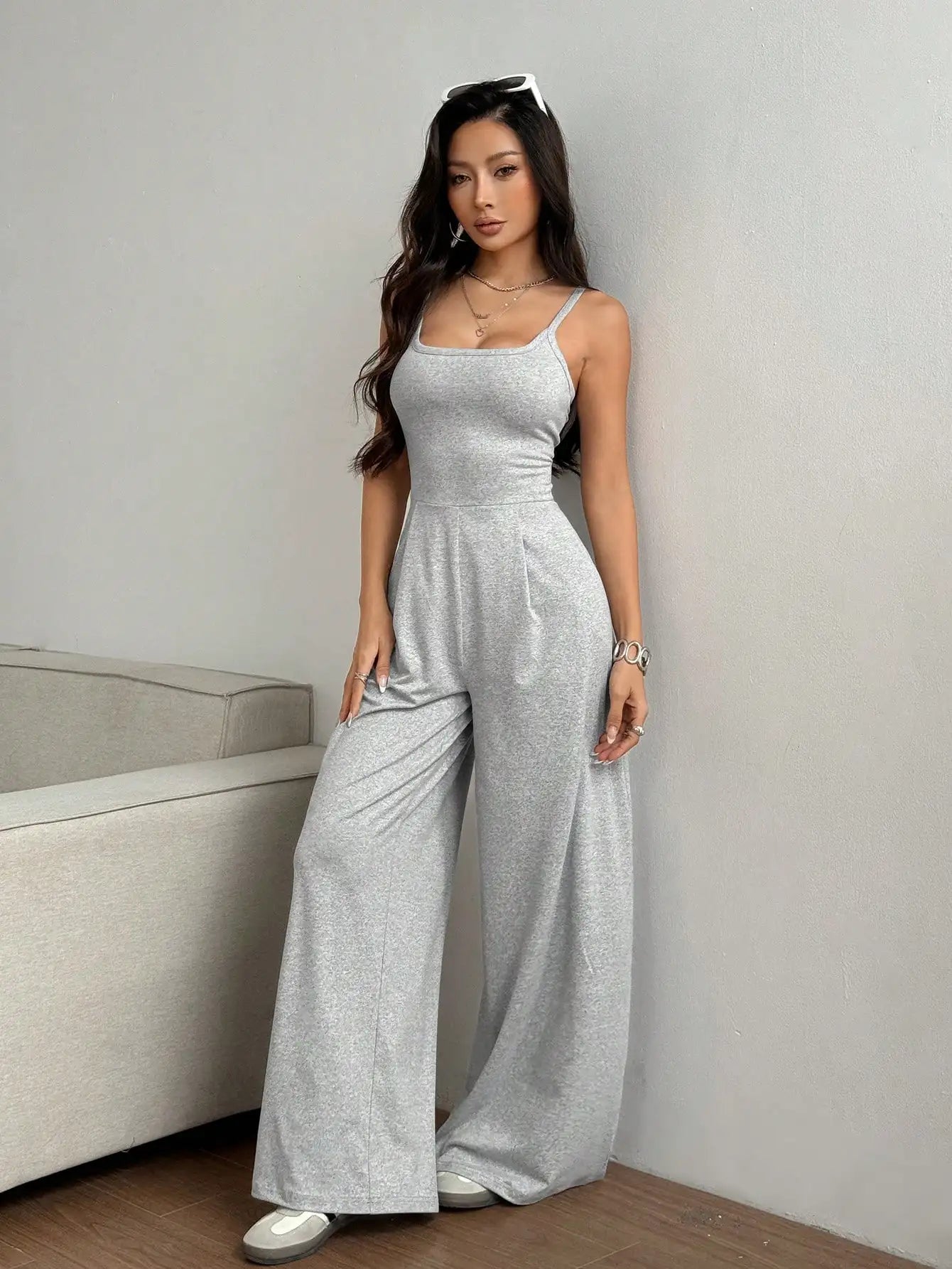 Macacão Feminino Elegante em Malha com Caimento Sofisticado