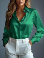 Blusa Feminina Elegante em Cetim com Botões e Manga Longa