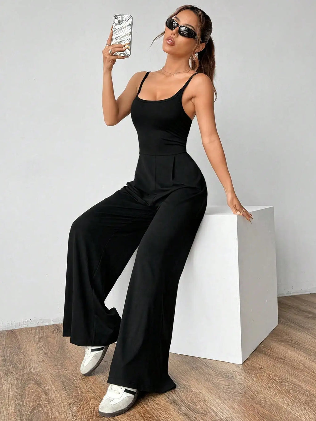 Macacão Feminino Elegante em Malha com Caimento Sofisticado