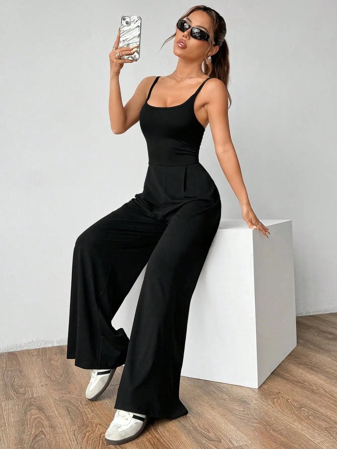 Macacão Feminino Elegante em Malha com Caimento Sofisticado