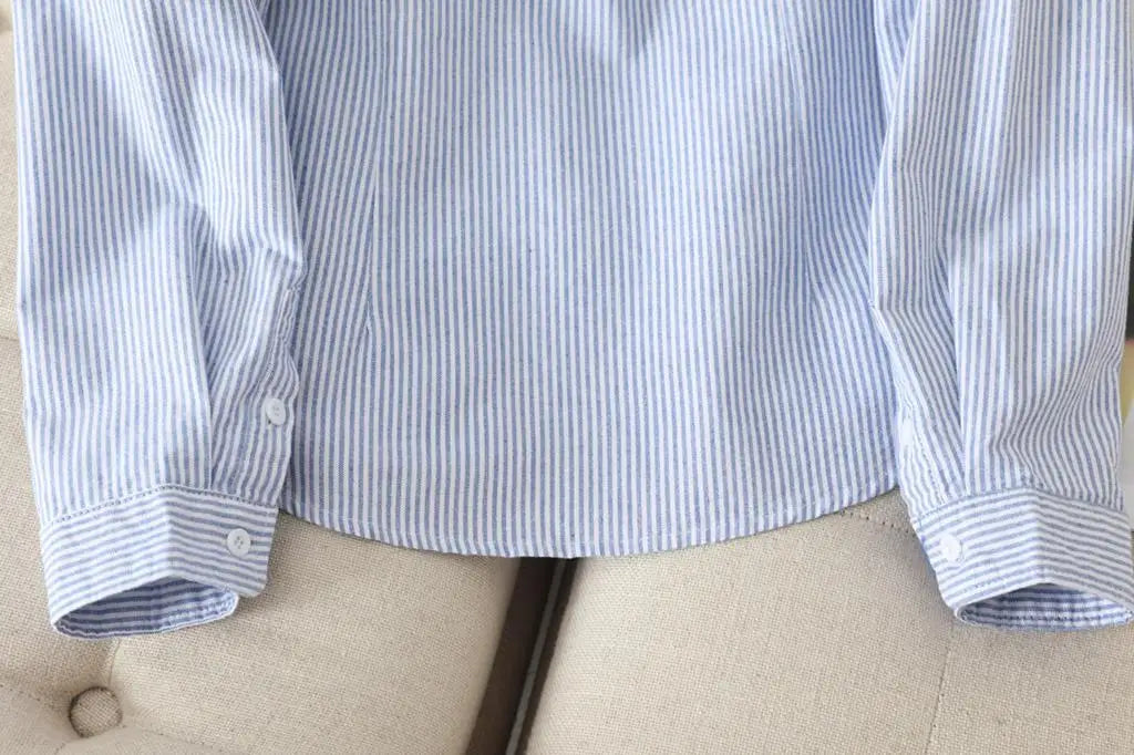 Camisa Feminina Casual em Algodão Oxford – Clássica, Confortável e Atemporal