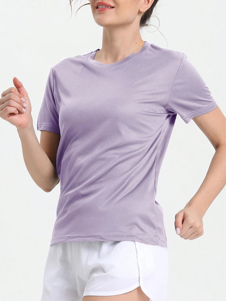 Camiseta Fitness Feminina Ultralight de Secagem Rápida – Leve, Respirável e Confortável para Treinos e Corridas