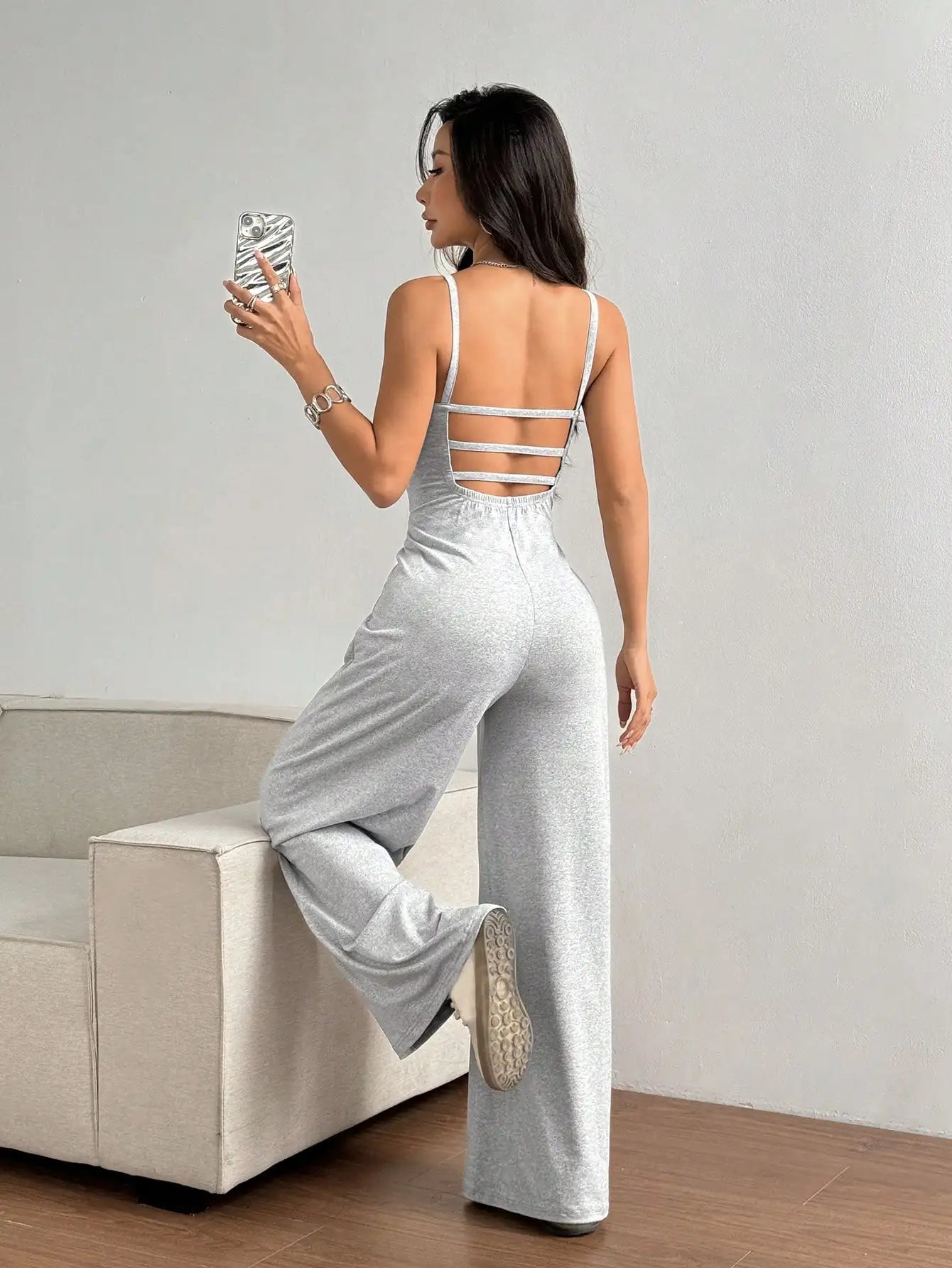 Macacão Feminino Elegante em Malha com Caimento Sofisticado