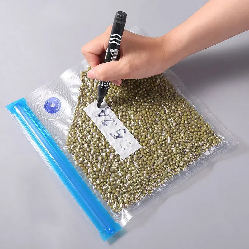 Kit Sacos a Vácuo Reutilizáveis com Bomba Elétrica USB – Conservação e Organização Inteligente
