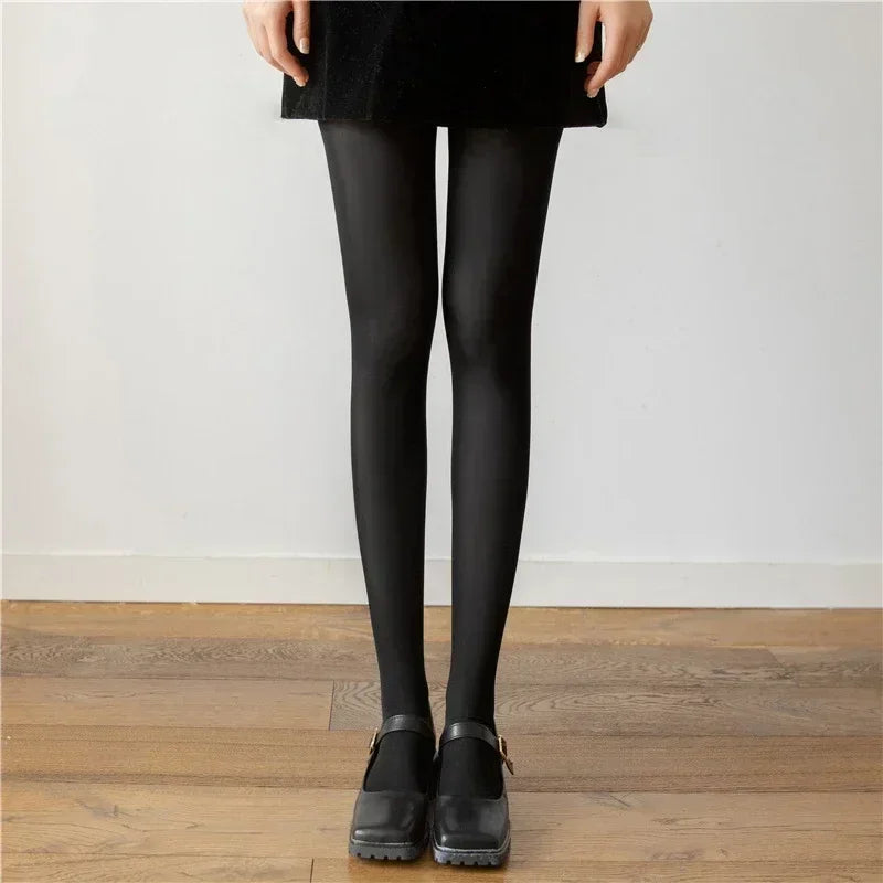 Meia‑Calça Feminina Aveludada 80D – Conforto, Elasticidade e Cobertura Elegante para o Dia a Dia
