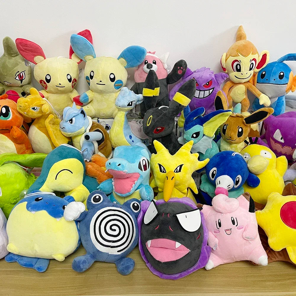 Pelúcia Pokémon Fofa (15 a 30 cm) – Pikachu, Sylveon, Charmander e Outros Personagens