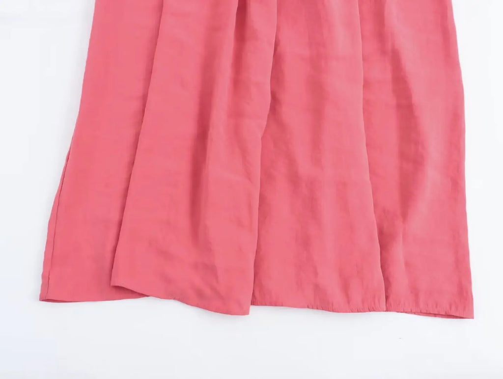 Vestido Longo Preto com Decote V e Costas Abertas – Elegância Leve para o Verão