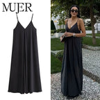 Vestido Longo Preto com Decote V e Costas Abertas – Elegância Leve para o Verão