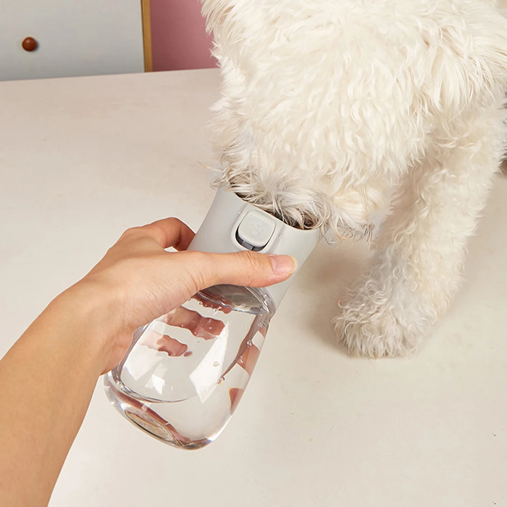 Garrafa de Água Portátil para Pets – Bebedouro Antivazamento para Passeios, Viagens e Aventuras com Seu Cão ou Gato