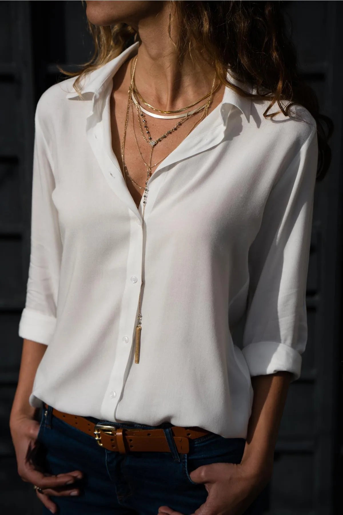 Camisa Feminina Vintage com Gola Polo – Elegante, Confortável e Versátil para o Dia a Dia