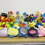 Pelúcia Pokémon Fofa (15 a 30 cm) – Pikachu, Sylveon, Charmander e Outros Personagens