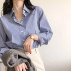 Camisa Feminina Listrada – Manga Longa e Caimento Solto | Primavera & Outono
