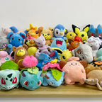 Pelúcia Pokémon Fofa (15 a 30 cm) – Pikachu, Sylveon, Charmander e Outros Personagens